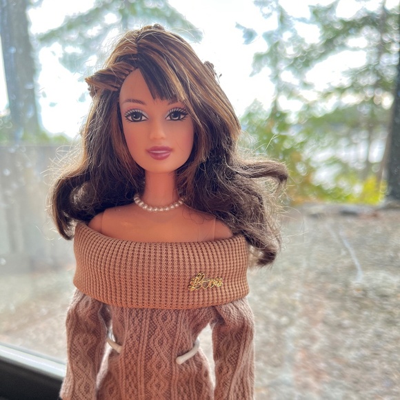 Barbie Doll 2005 Fashion Fever Teresa, Wave C - Picture 2 of 8